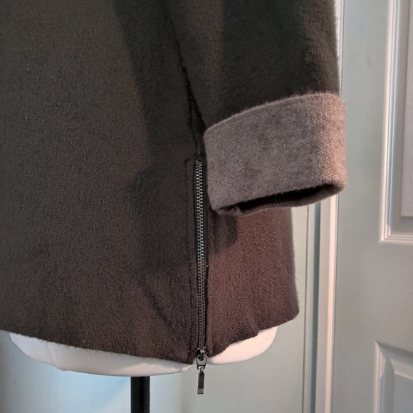 Tahari Sweater - Picture 6 of 7